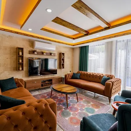 Luxury Duplex With 2 Pools In Kalkan