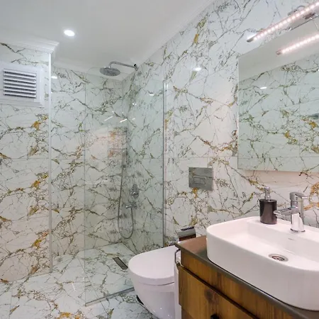 Luxury Duplex With 2 Pools In Kalkan فيلة Gelemiş