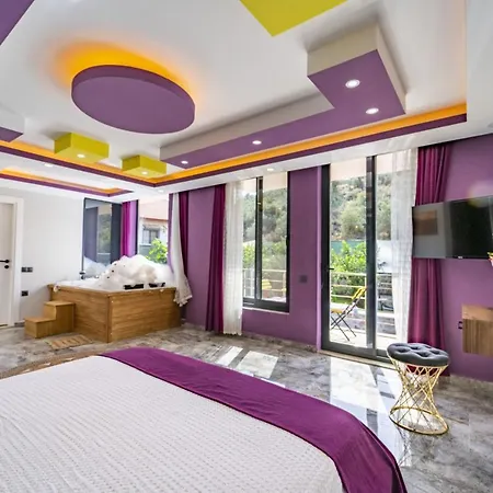 Luxury Duplex With 2 Pools In Kalkan *
